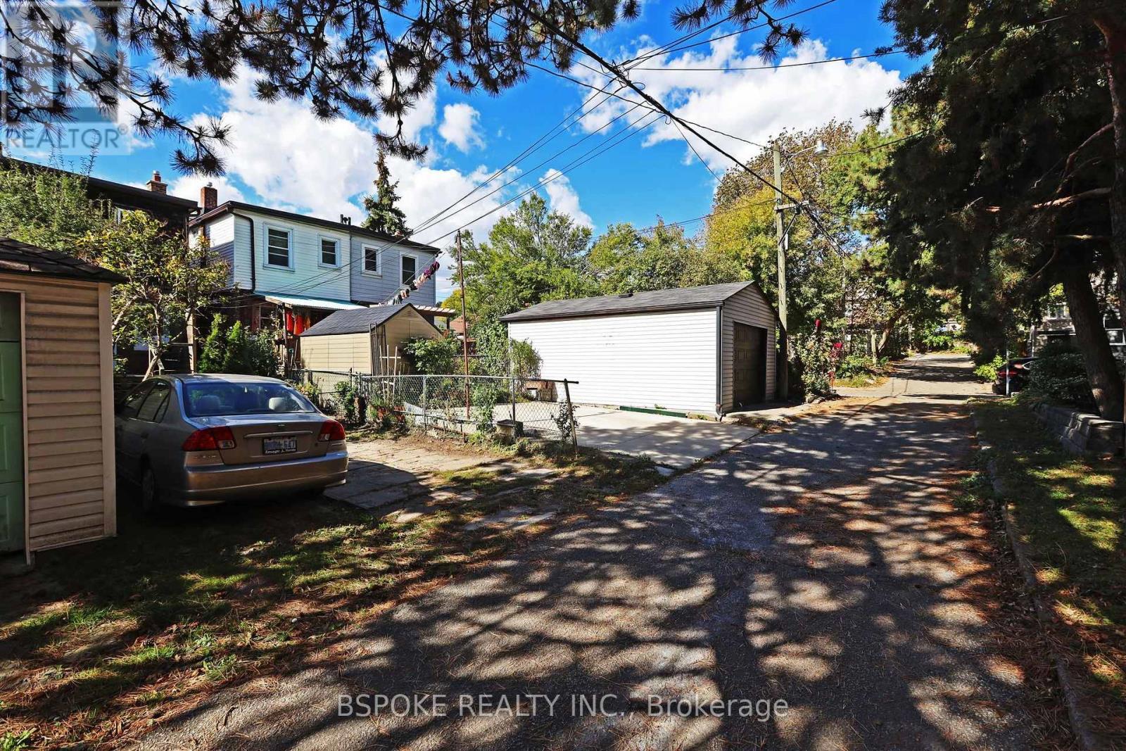 389 Coxwell Avenue Property Photo 33