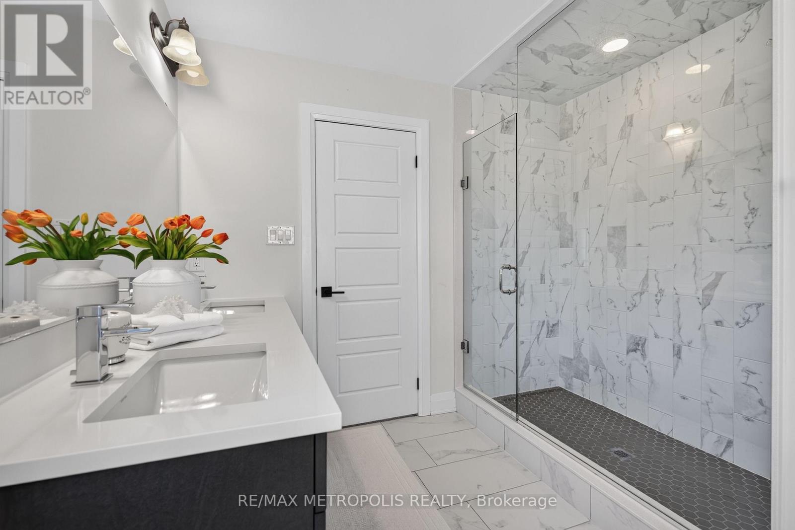 32 Lockyer Drive Property Photo 15