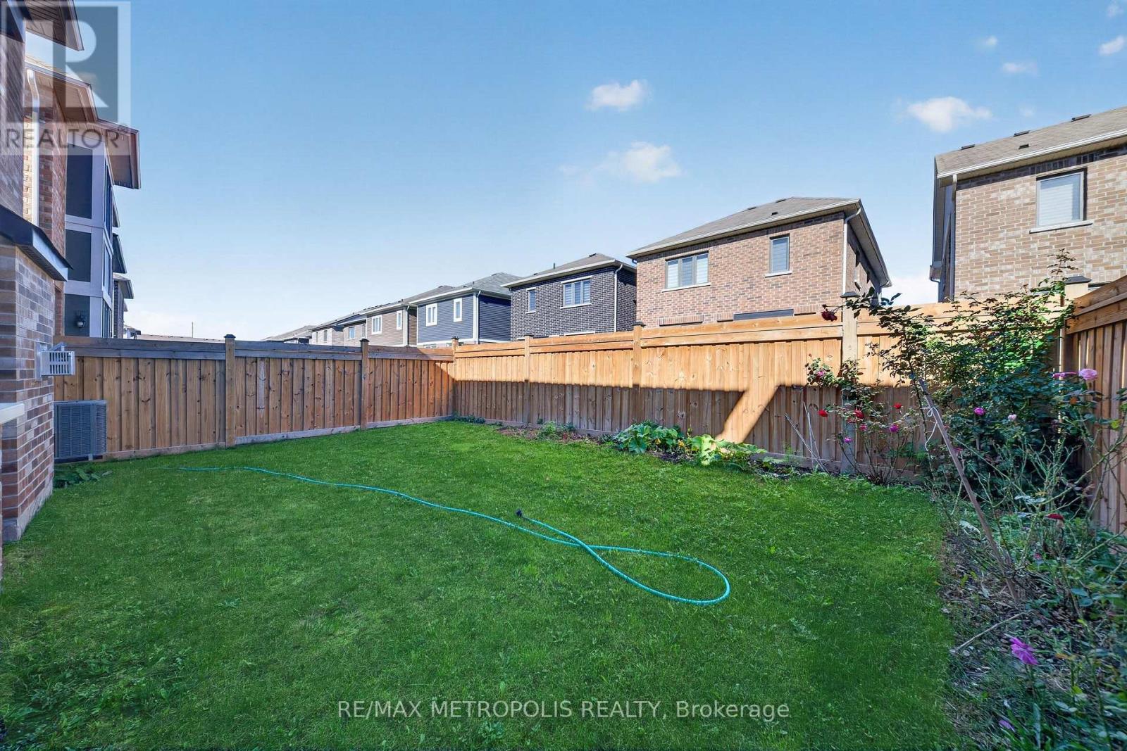 32 Lockyer Drive Property Photo 25