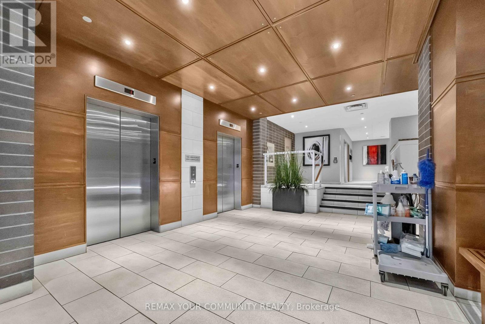 101 - 44 Bond Street W Property Photo 1