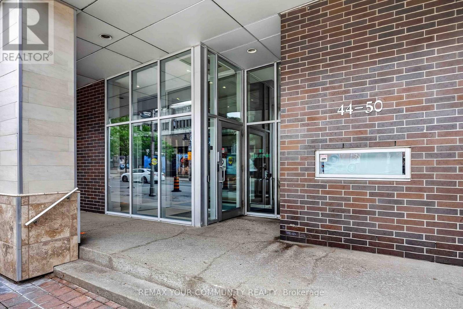 101 - 44 Bond Street W Property Photo 7