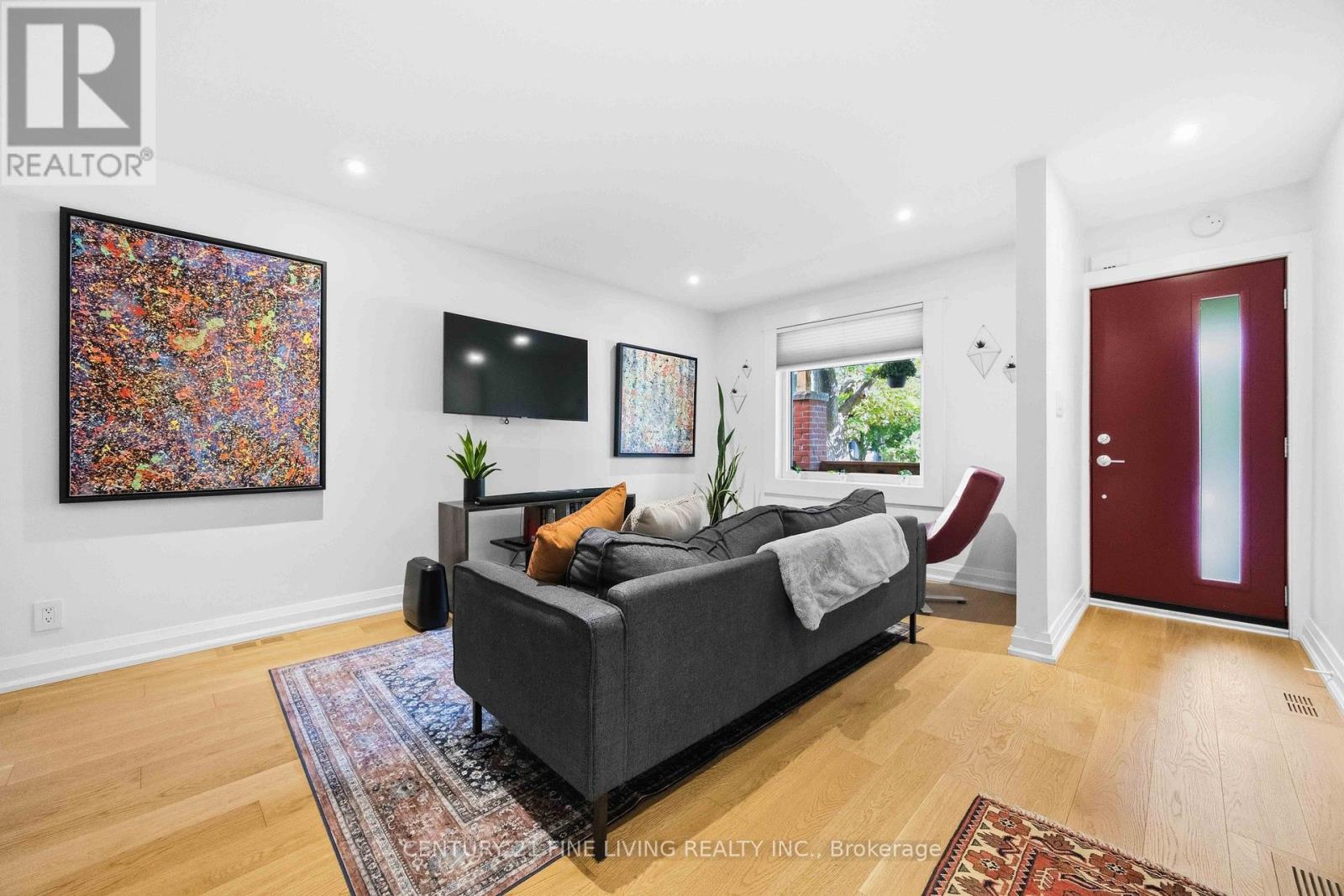294 Gainsborough Road Property Photo 4
