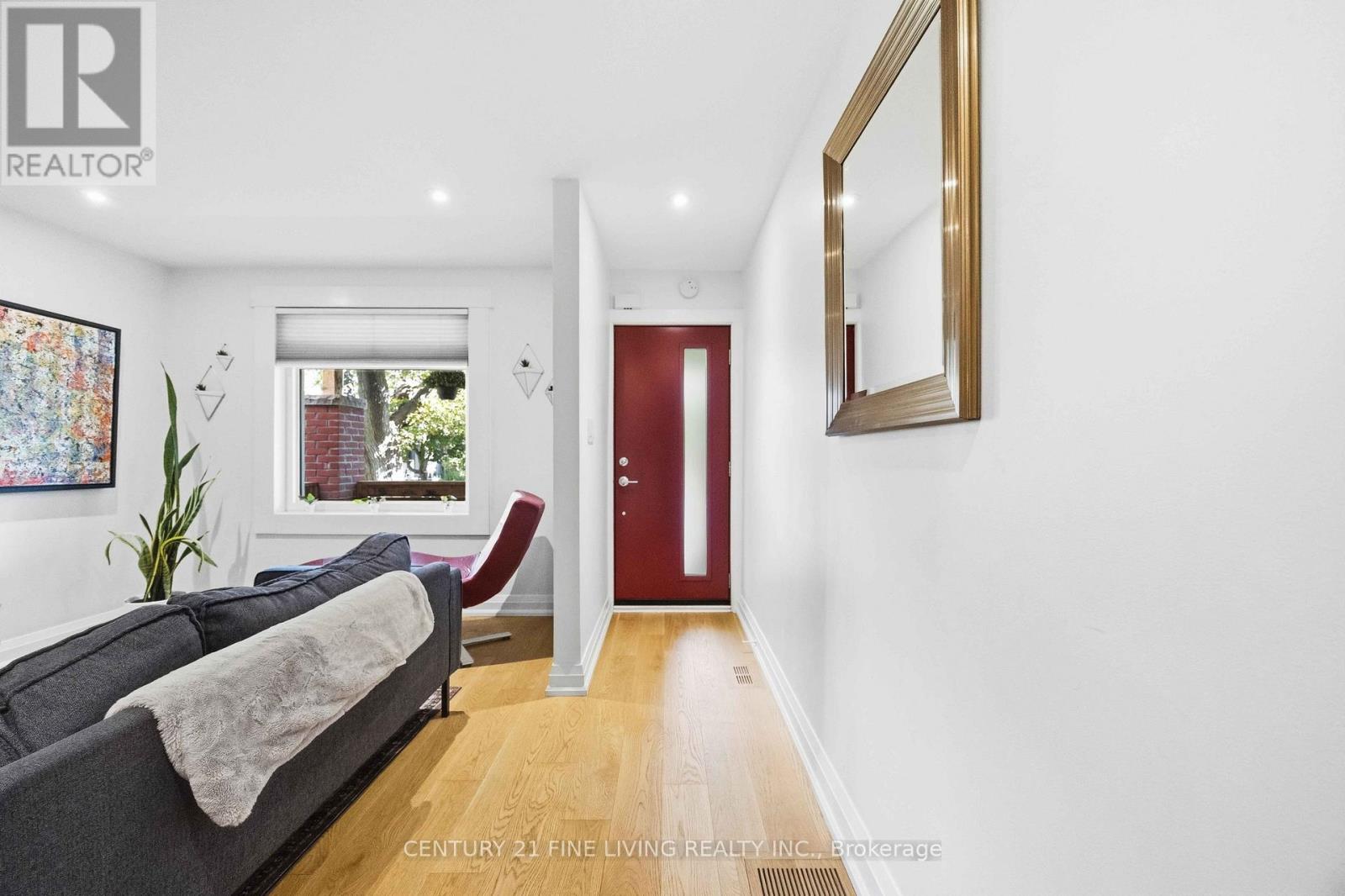 294 Gainsborough Road Property Photo 5