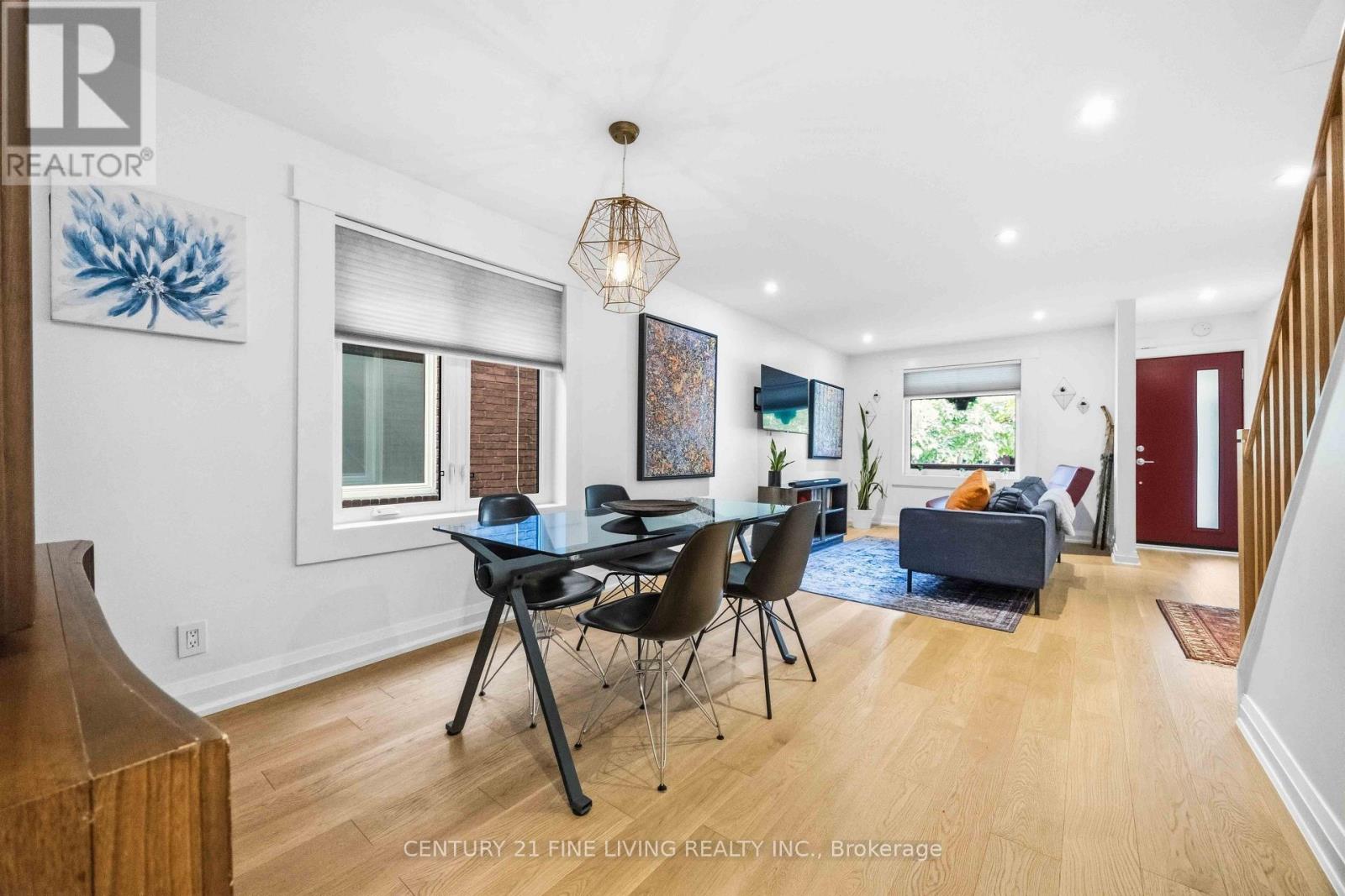 294 Gainsborough Road Property Photo 6