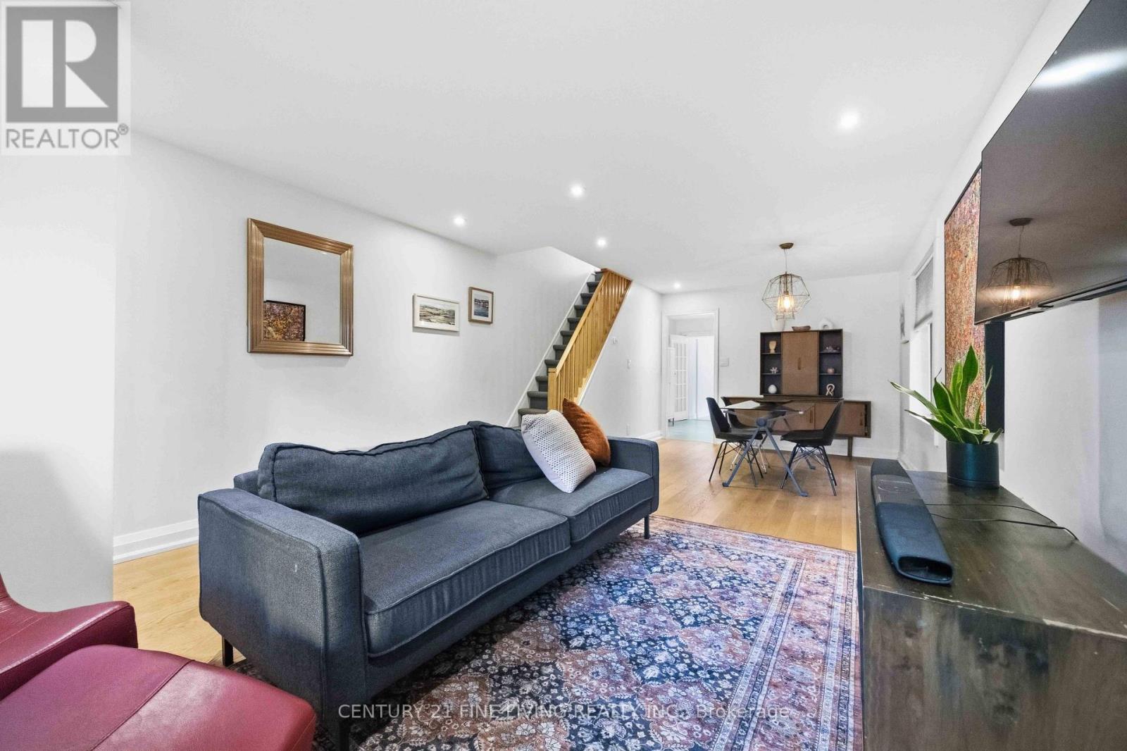294 Gainsborough Road Property Photo 10