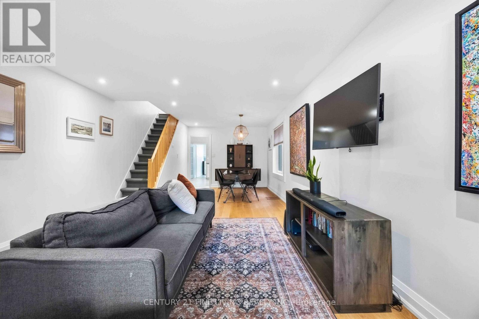 294 Gainsborough Road Property Photo 13