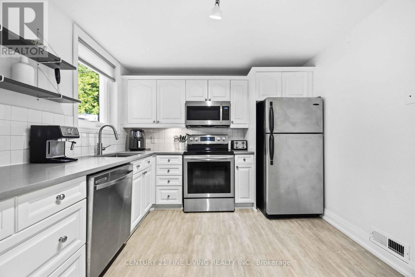 294 Gainsborough Road Property Photo 16