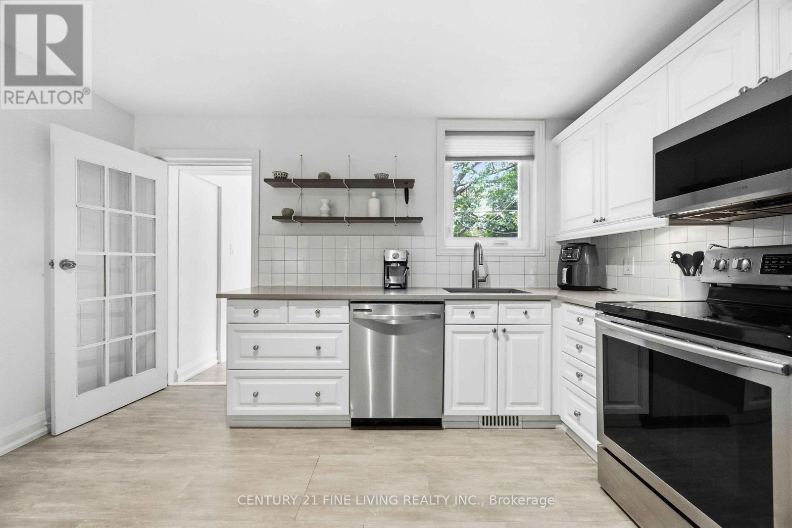 294 Gainsborough Road Property Photo 18