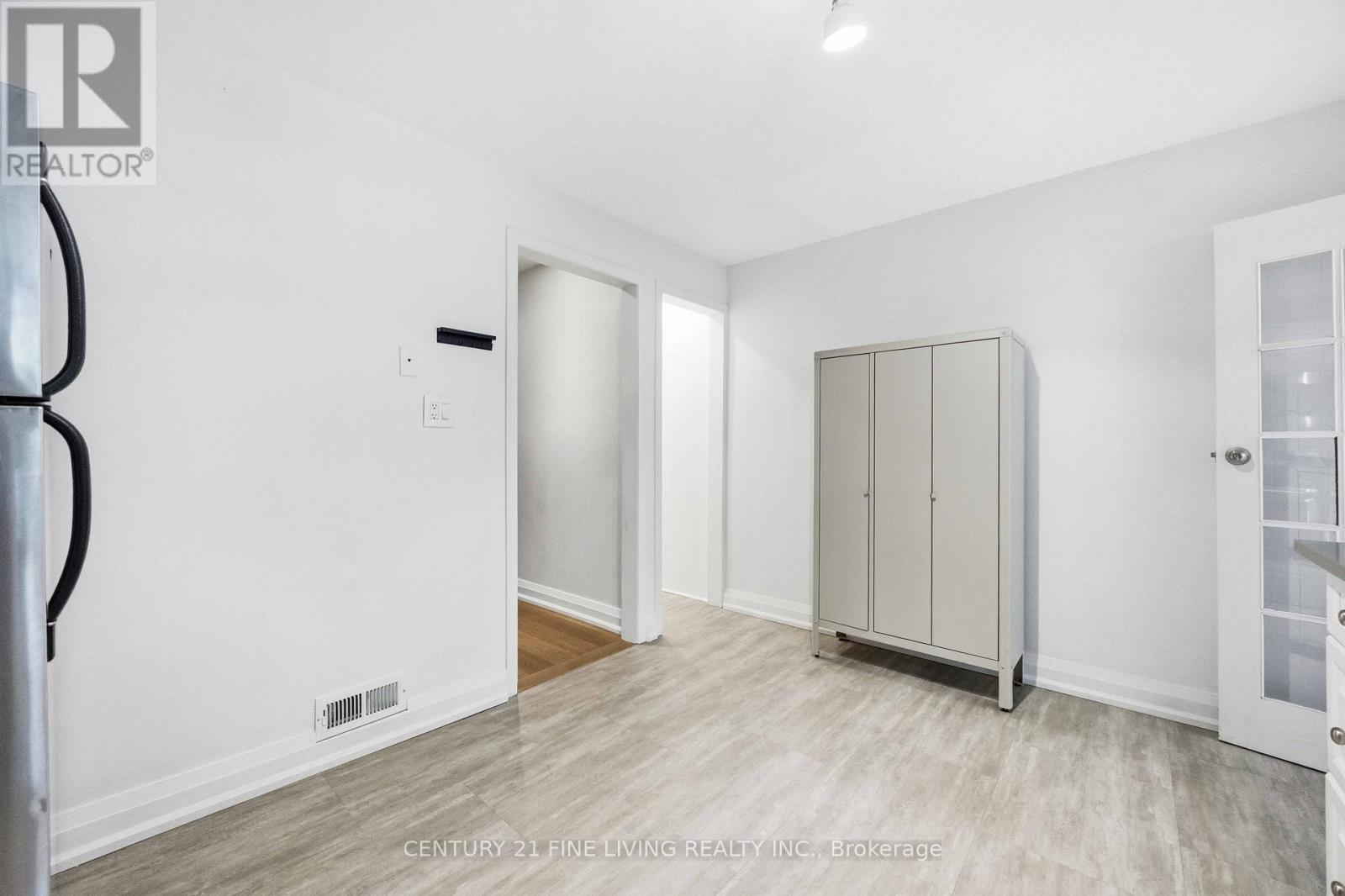 294 Gainsborough Road Property Photo 20