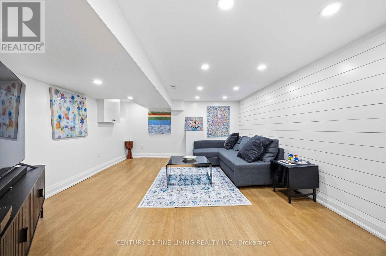 294 Gainsborough Road Property Photo 35