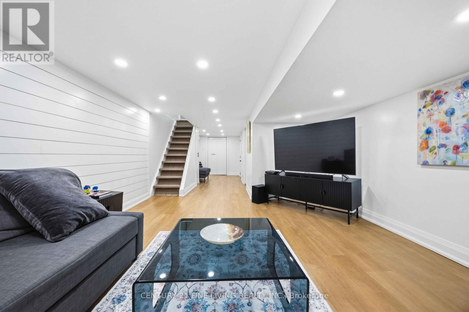 294 Gainsborough Road Property Photo 36