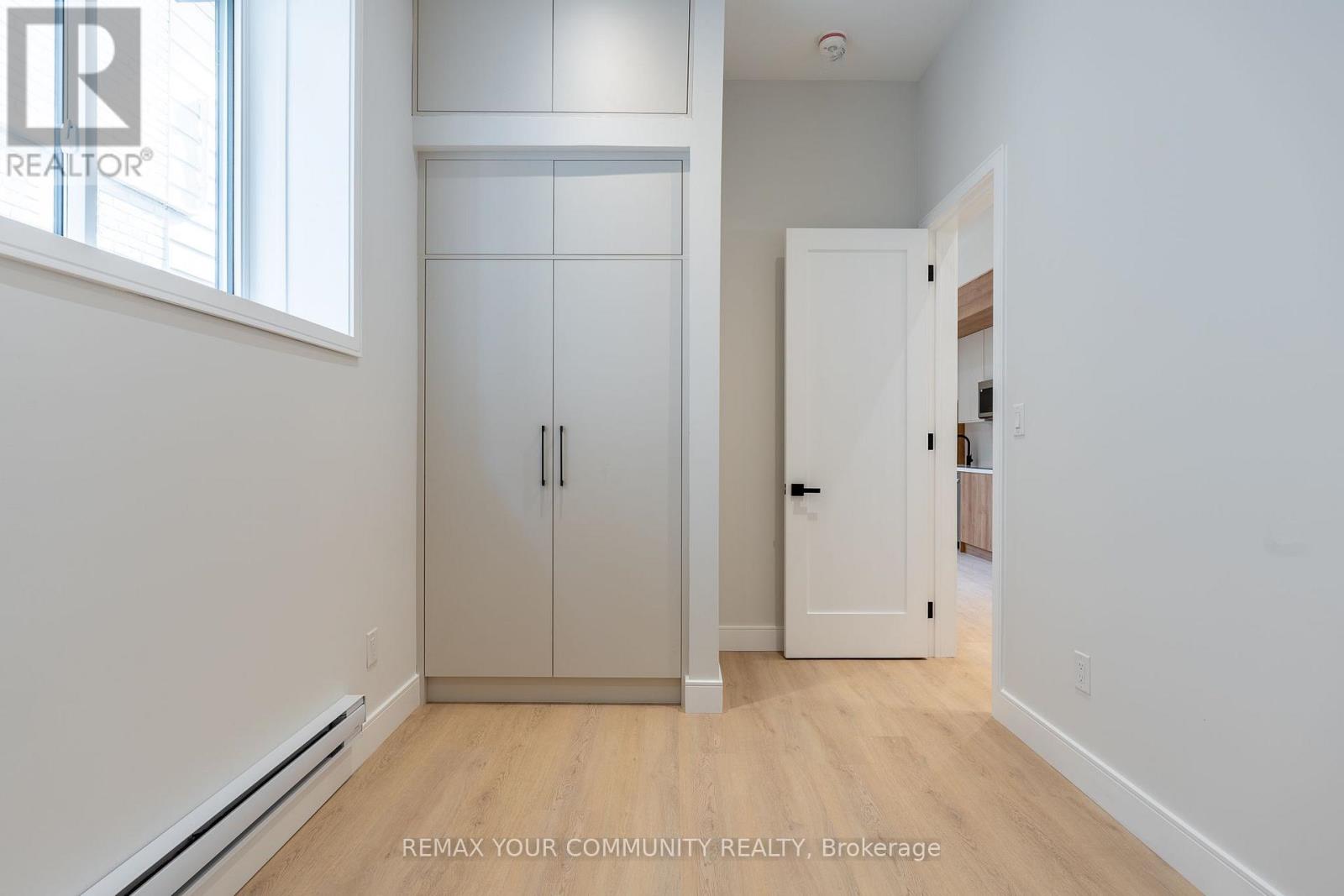 281 Queensdale Avenue Property Photo 45
