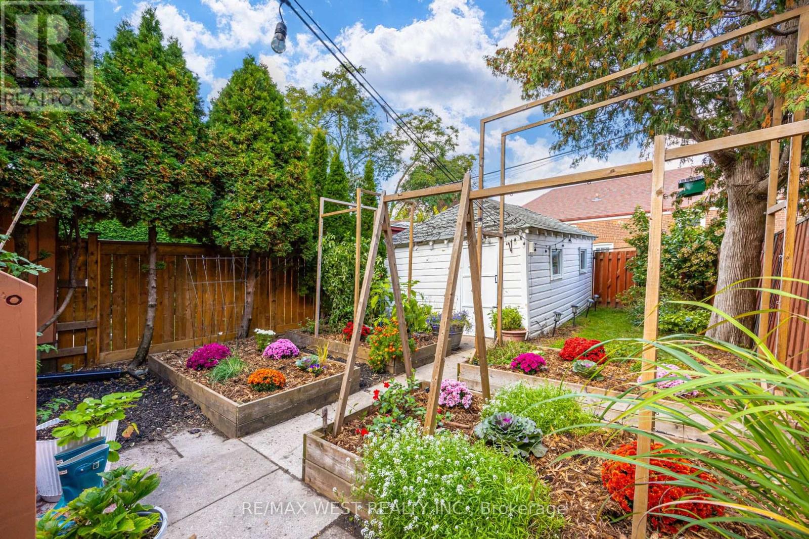 258 O'connor Drive Property Photo 29