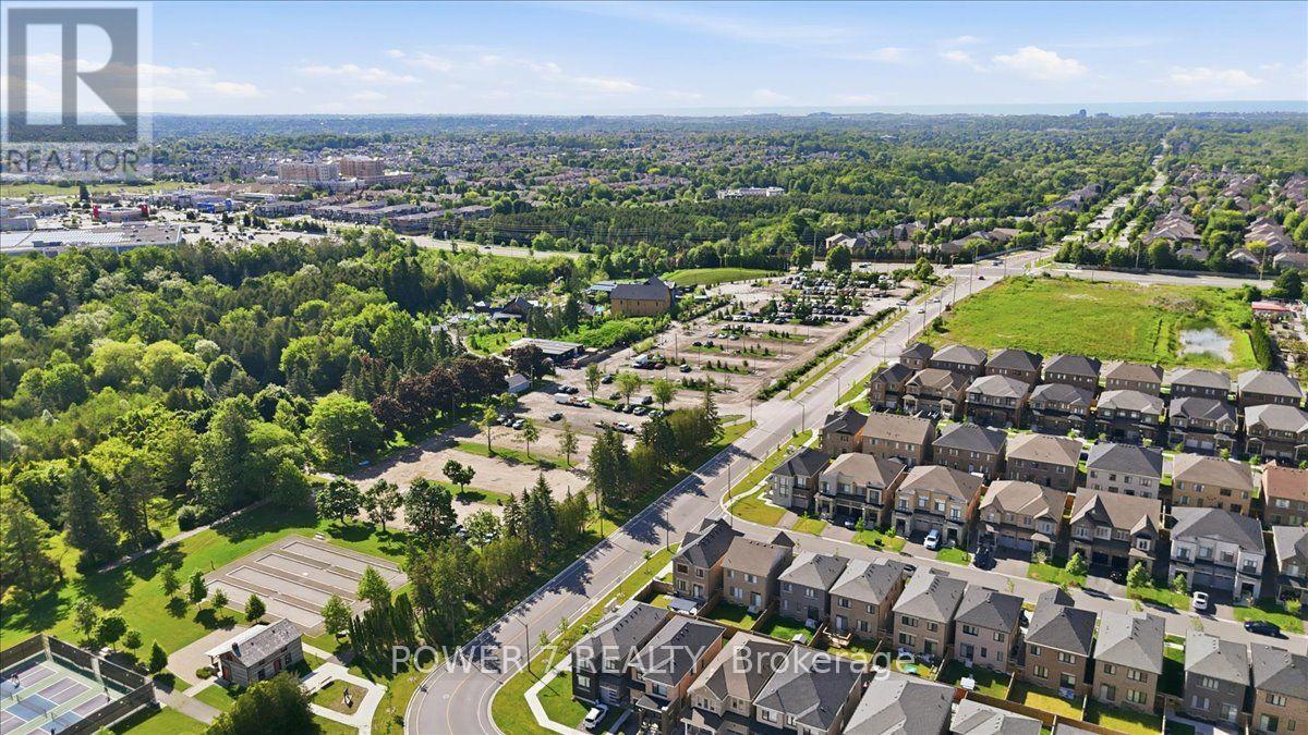 94 Conarty Crescent Property Photo 34