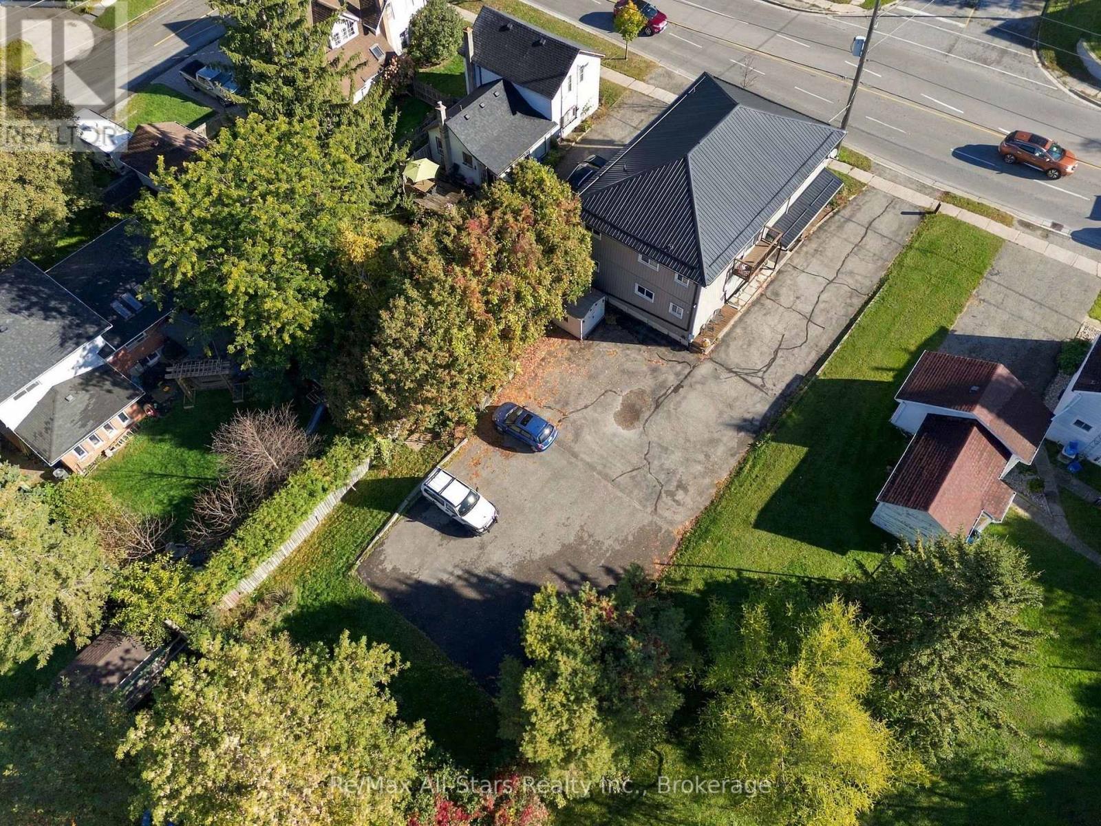 15054 Simcoe Street Property Photo 10