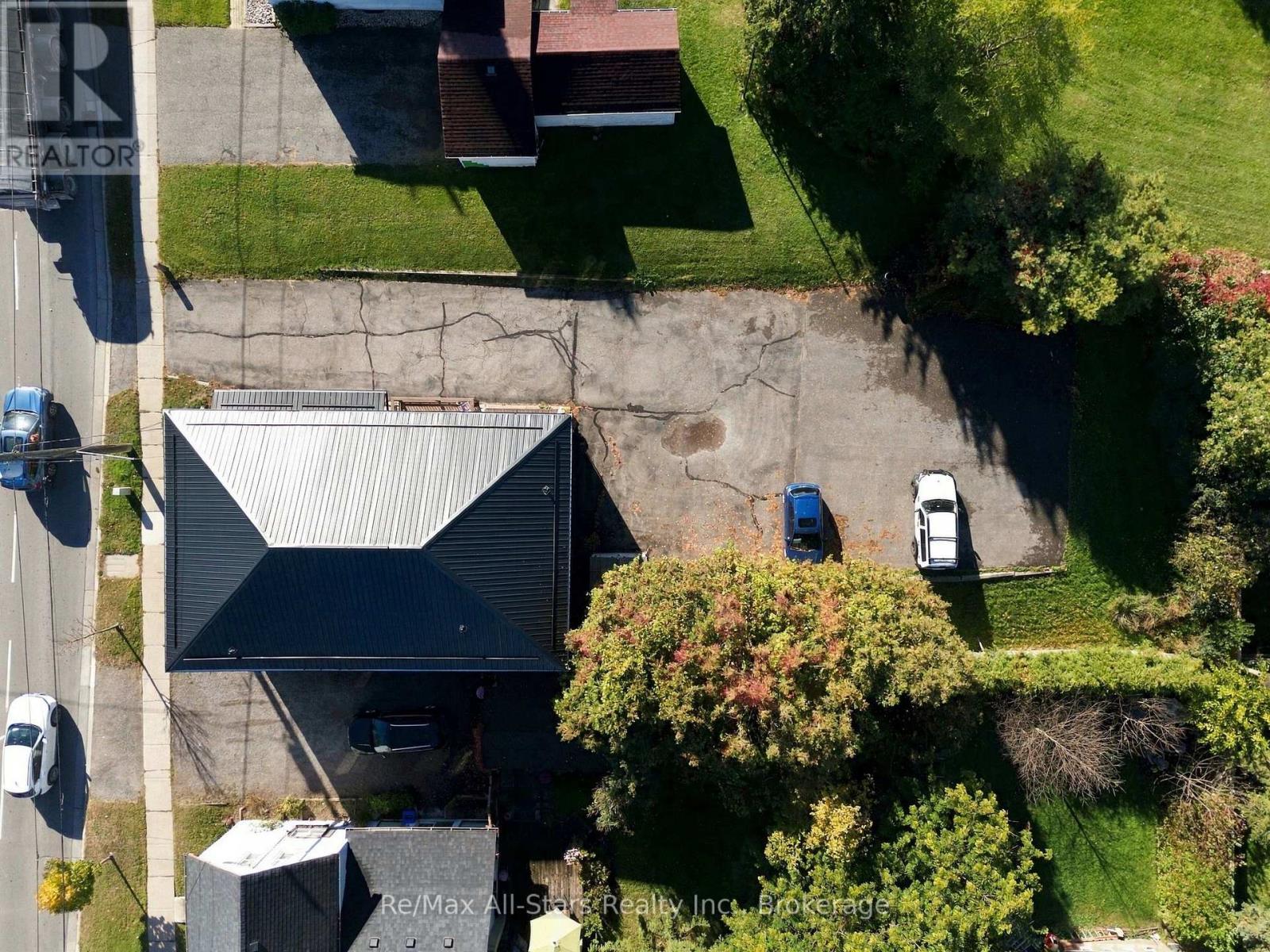 15054 Simcoe Street Property Photo 23