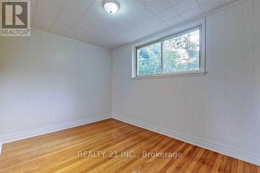 25 Knowlton Drive S Property Photo 14