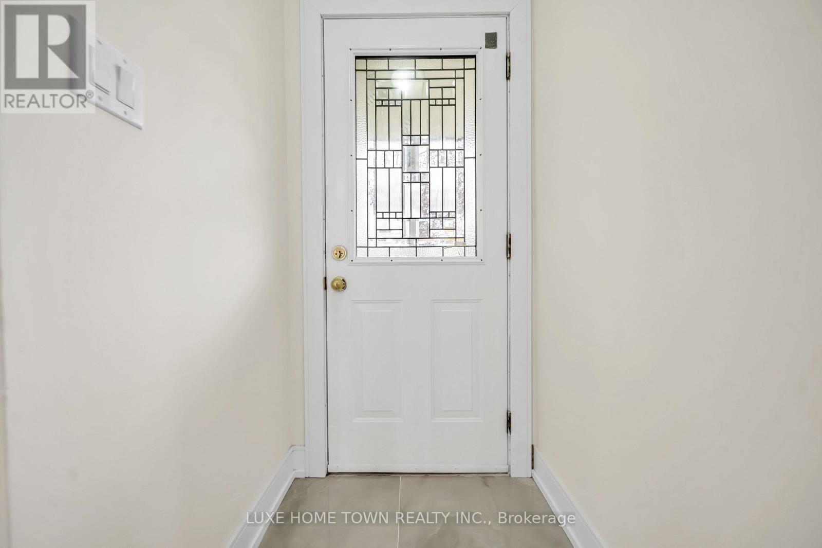61 Keewatin Street S Property Photo 6