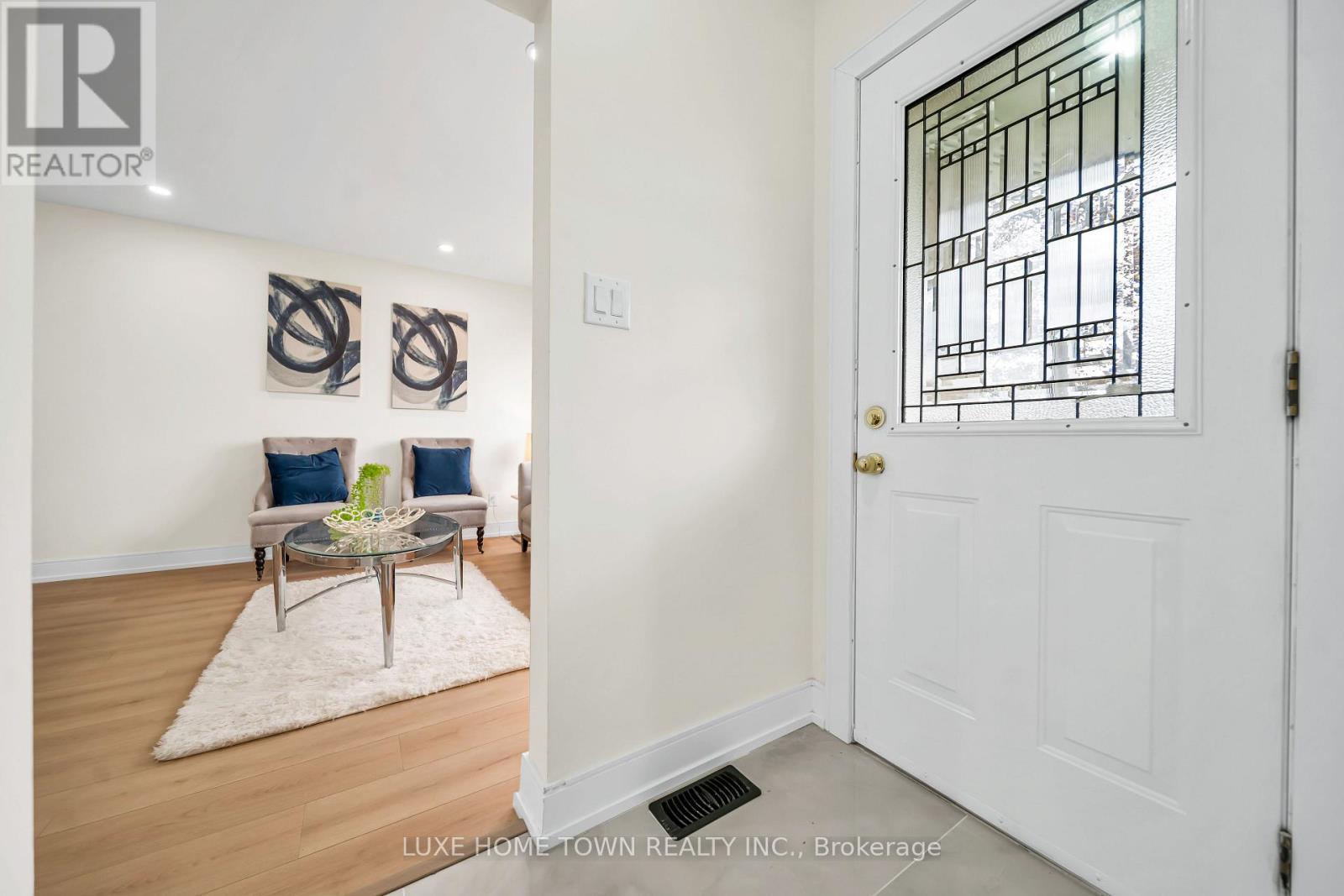61 Keewatin Street S Property Photo 7