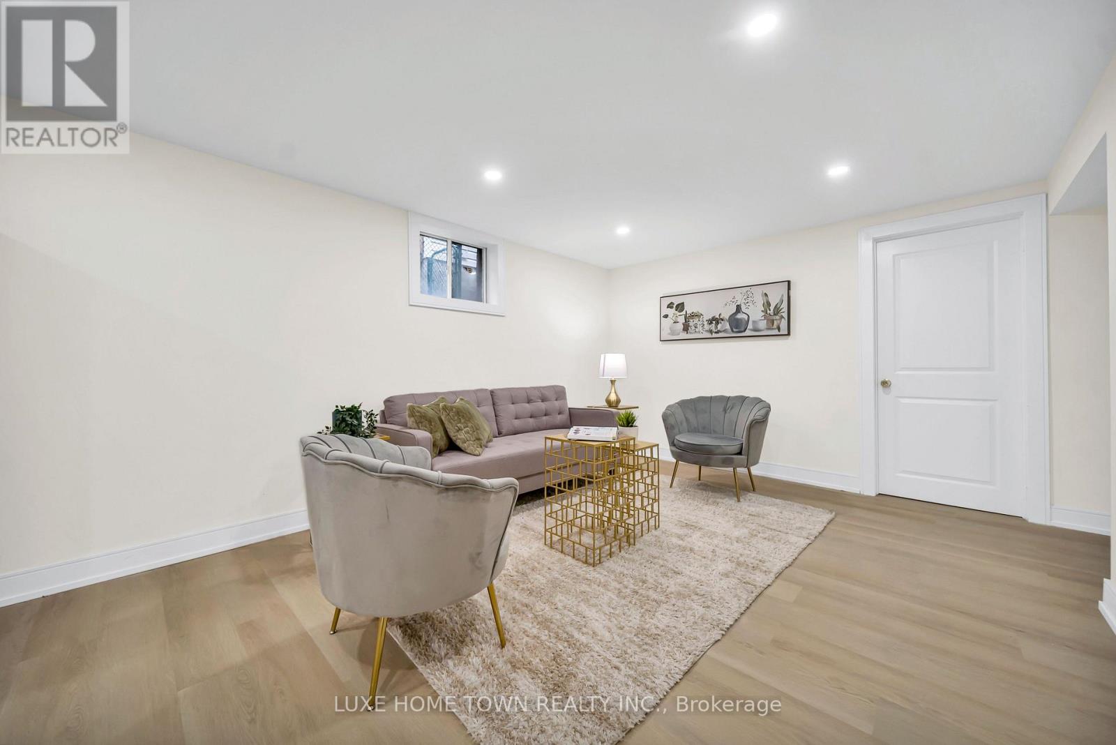 61 Keewatin Street S Property Photo 34