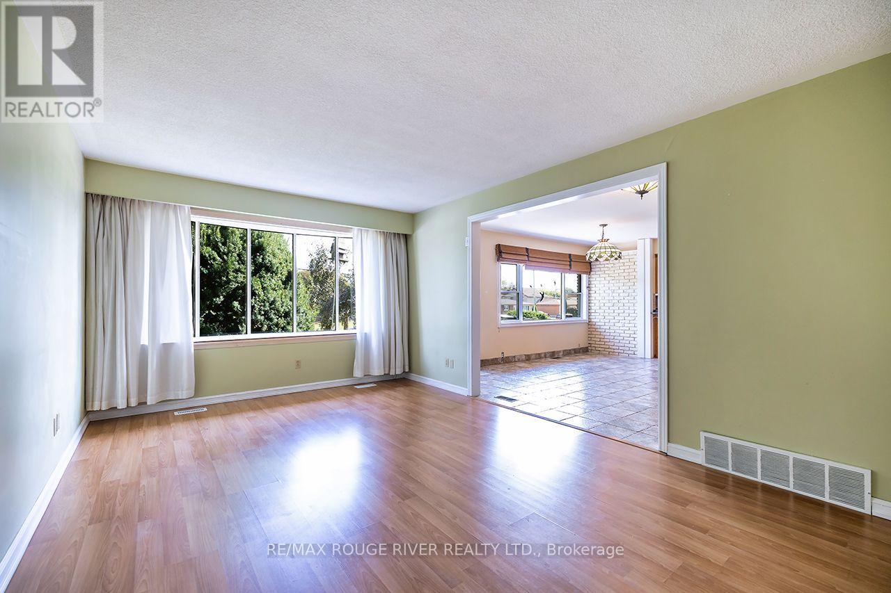 184 Garrard Road Property Photo 12