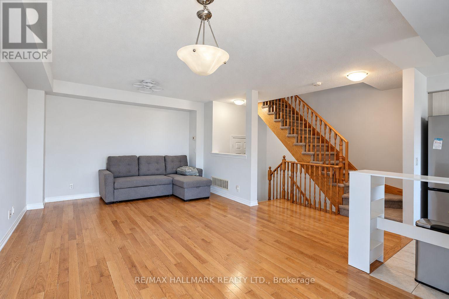 63 Tabaret Crescent Property Photo 7