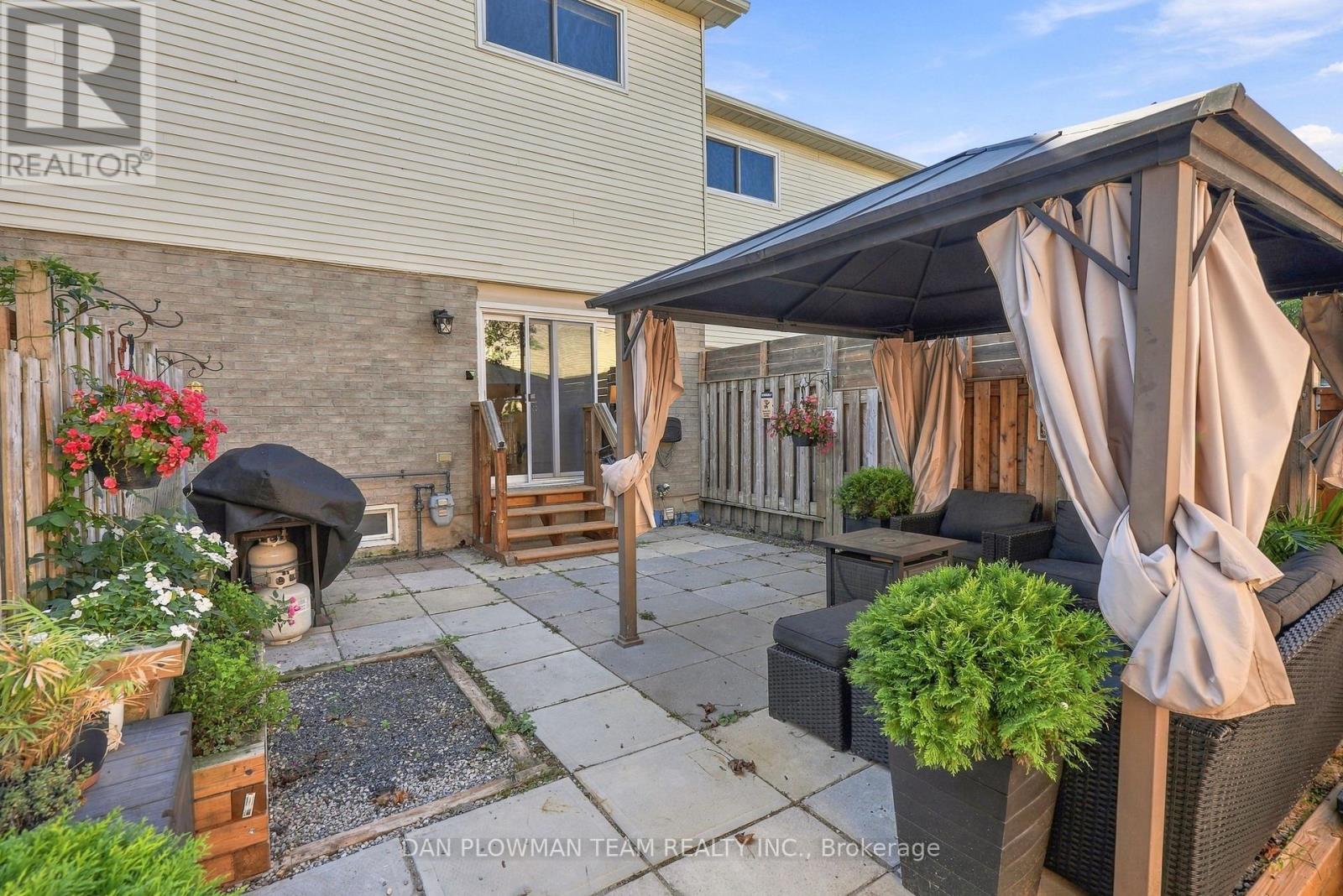 81 - 1133 Ritson Road N Property Photo 31