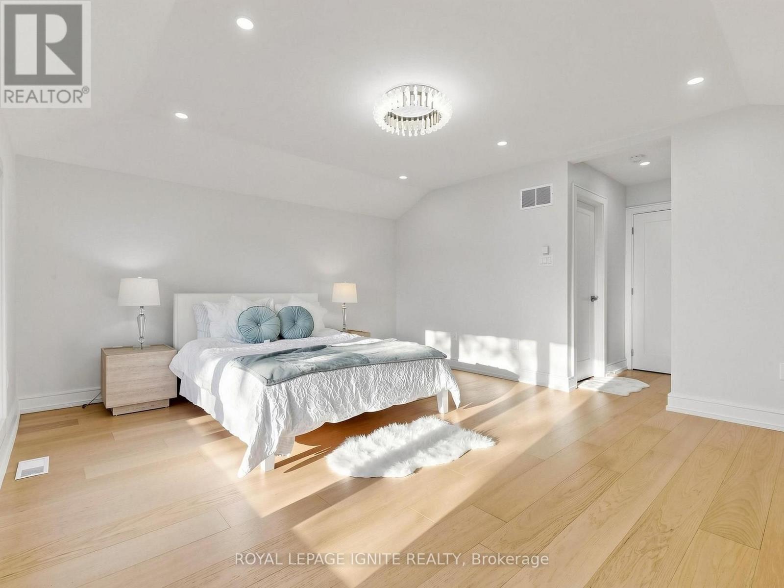 52a Robinson Avenue Property Photo 34