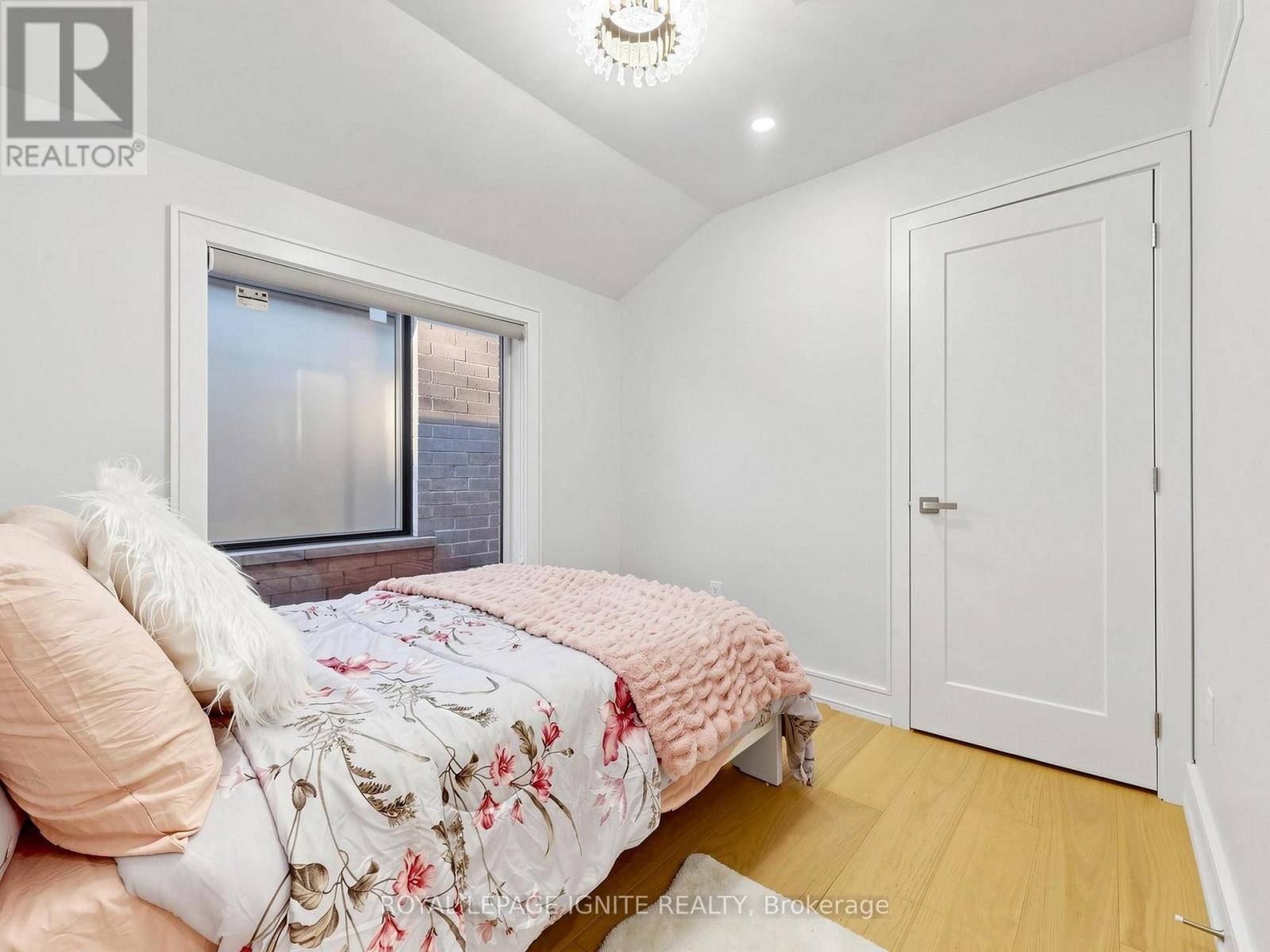 52a Robinson Avenue Property Photo 39