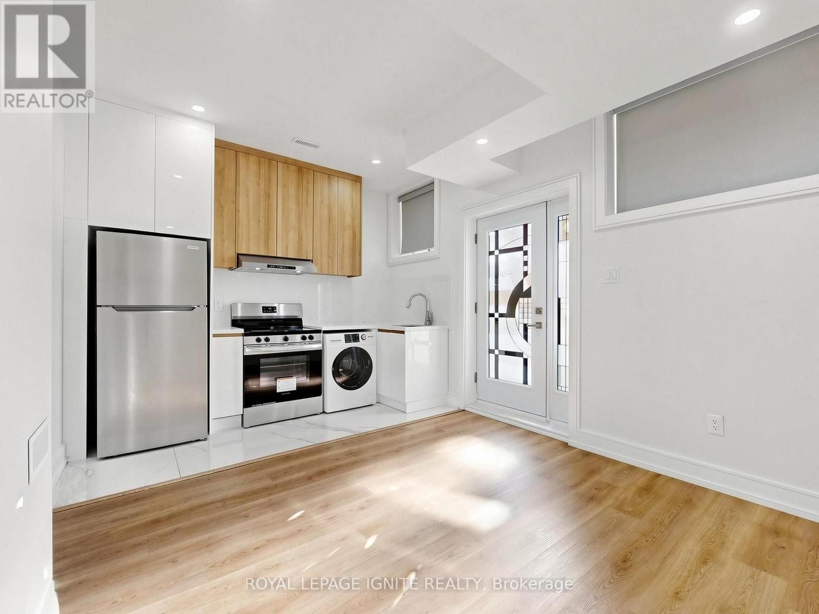 52a Robinson Avenue Property Photo 43