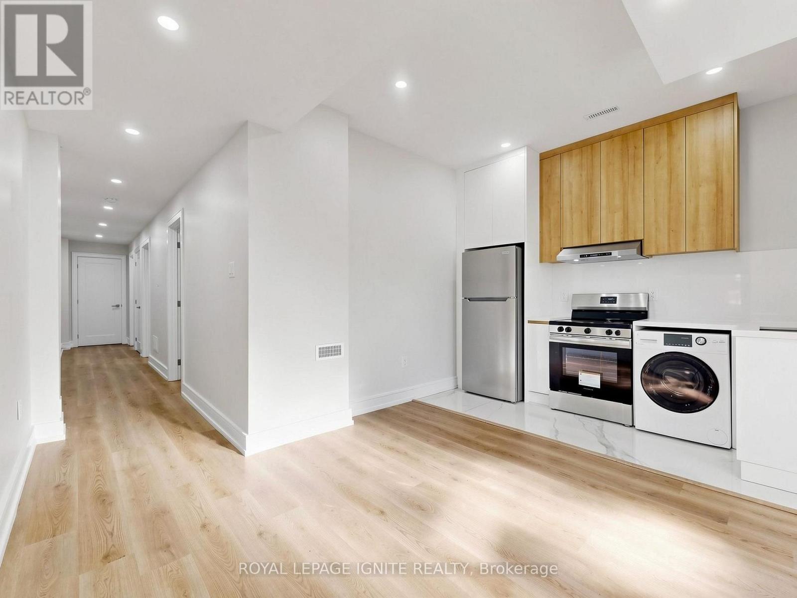 52a Robinson Avenue Property Photo 44