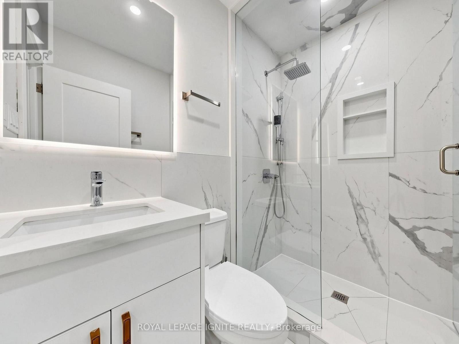 52a Robinson Avenue Property Photo 45