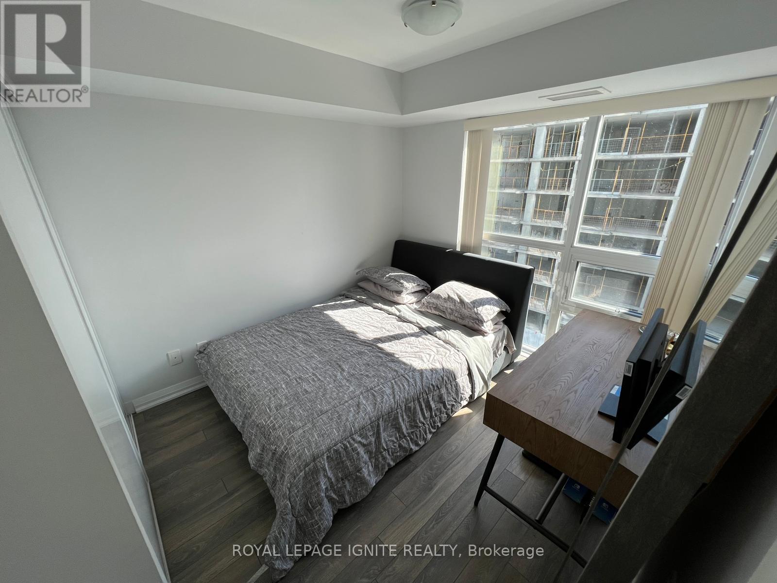 1502 - 30 Meadowglen Place Property Photo 9