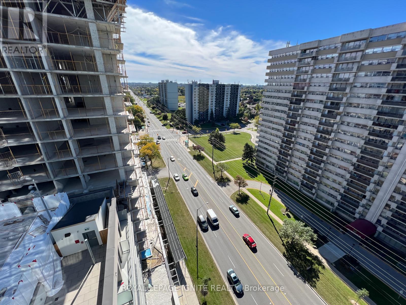 1502 - 30 Meadowglen Place Property Photo 15