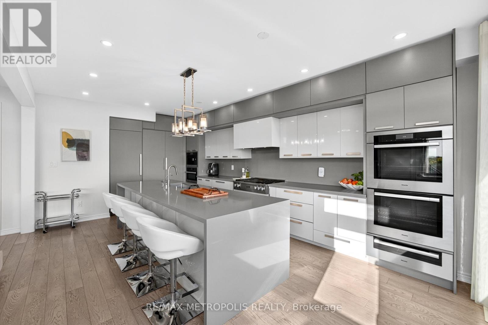 127 Mcphail - Main & 2nd Avenue Property Photo 18