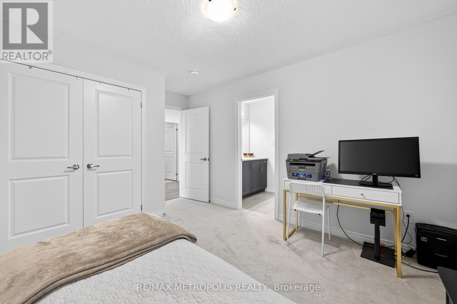 127 Mcphail - Main & 2nd Avenue Property Photo 32