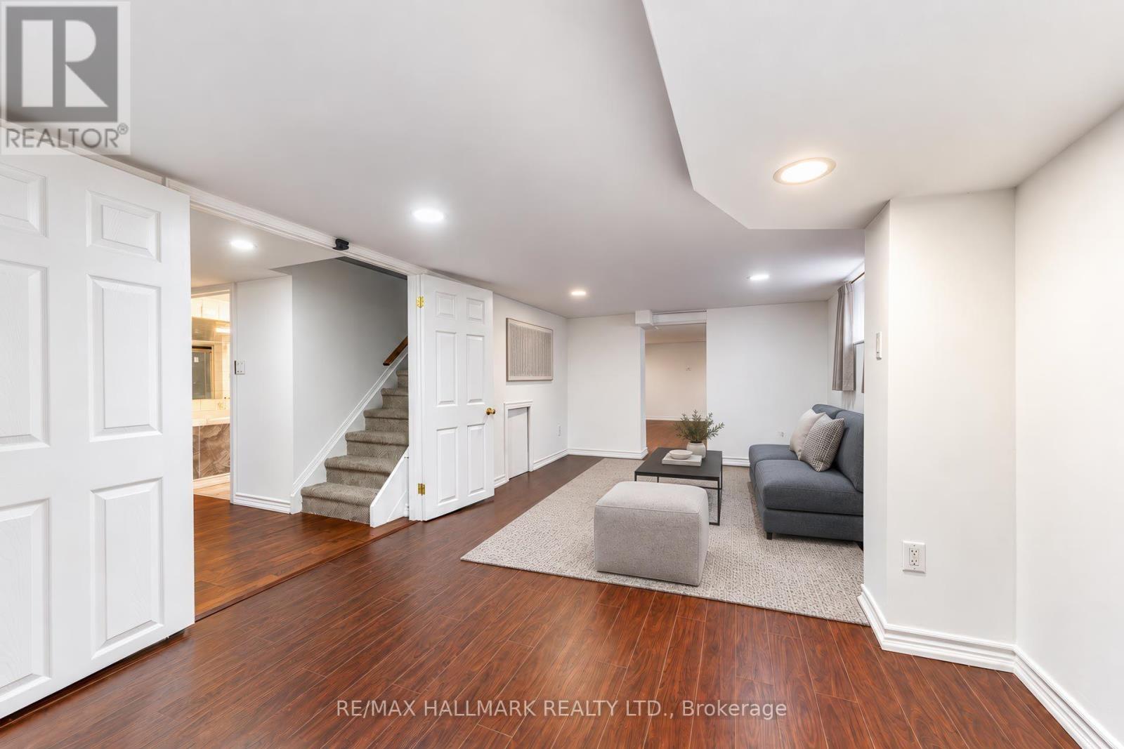14 Saunders Road Property Photo 16
