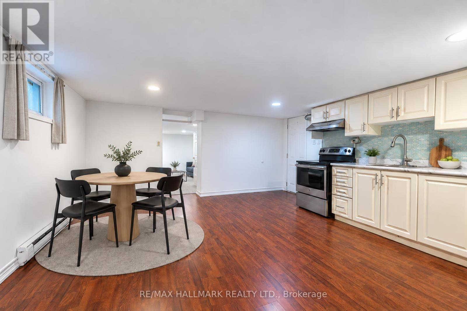 14 Saunders Road Property Photo 20