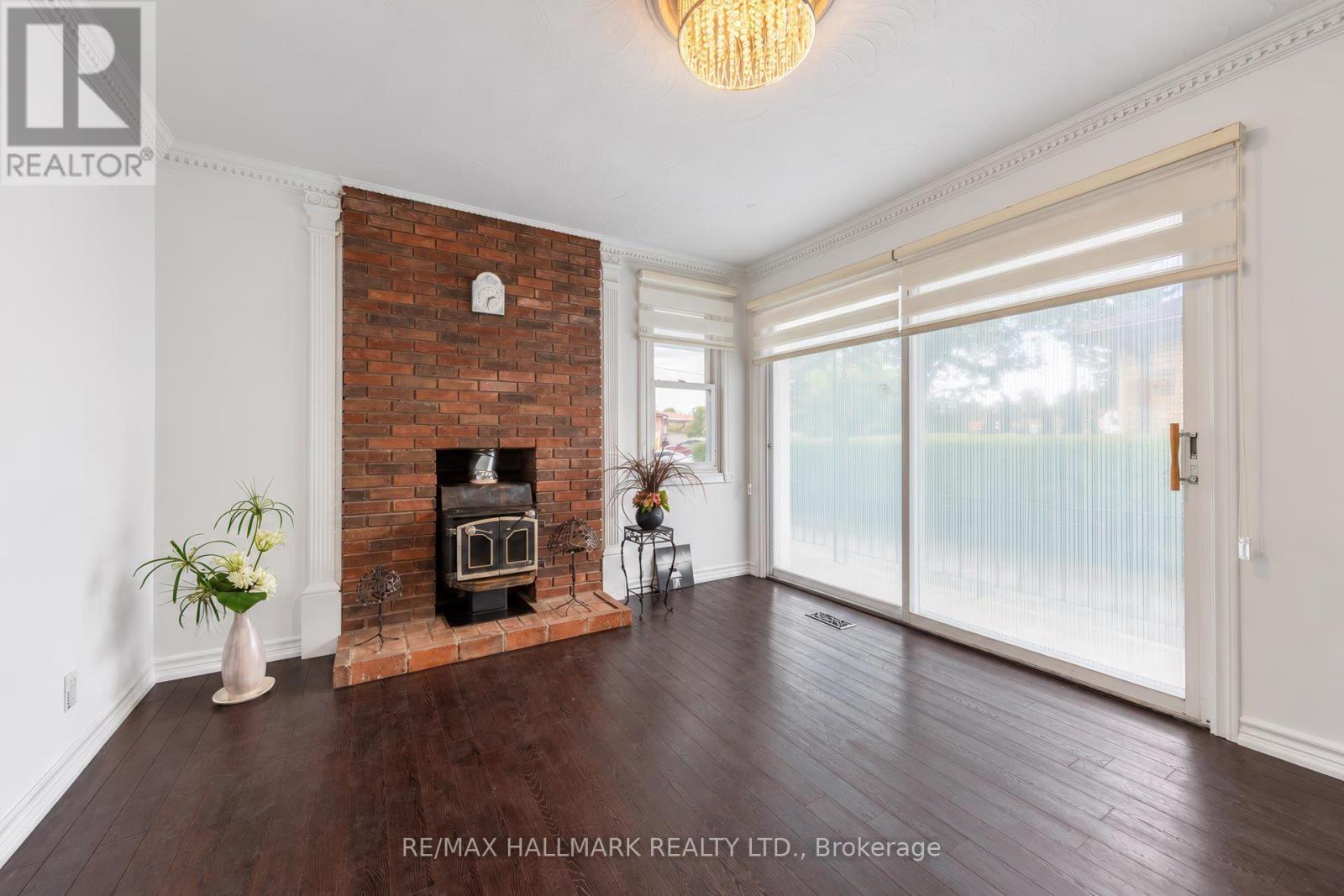 14 Saunders Road Property Photo 23