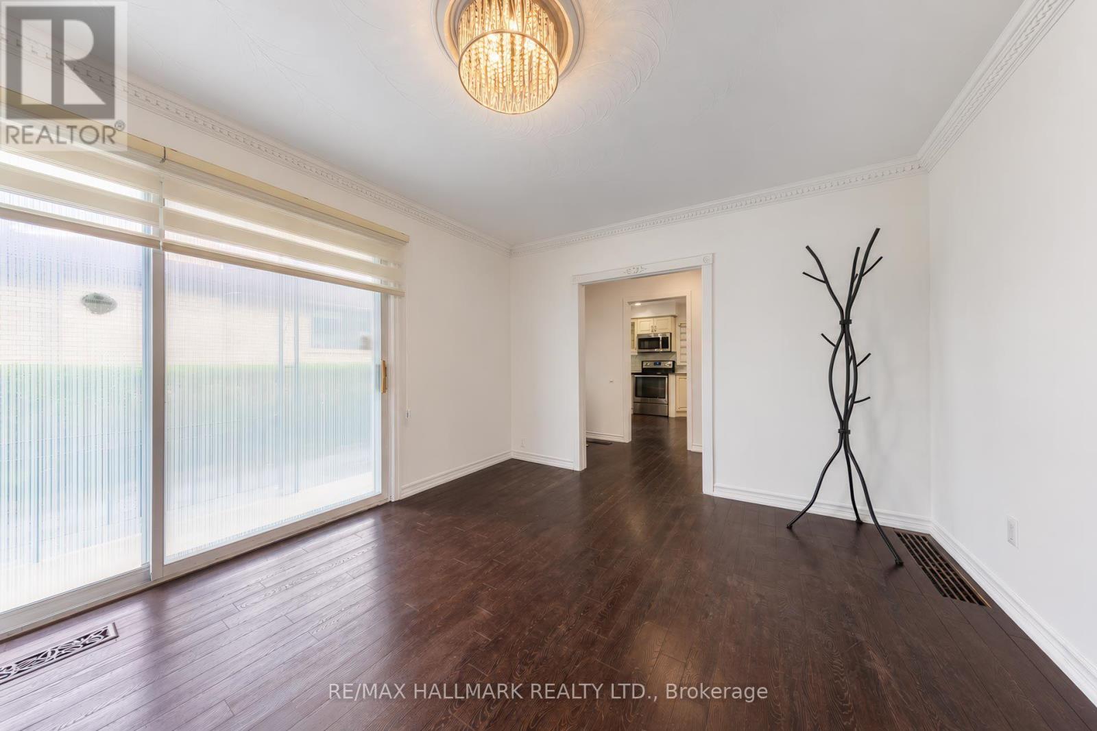 14 Saunders Road Property Photo 24