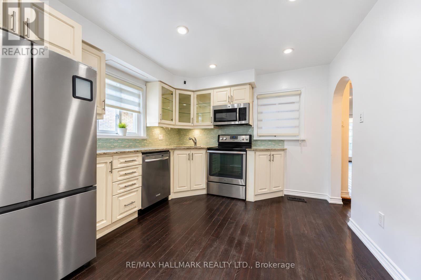 14 Saunders Road Property Photo 25