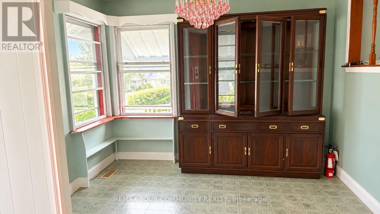 56 Commonwealth Avenue Property Photo 4