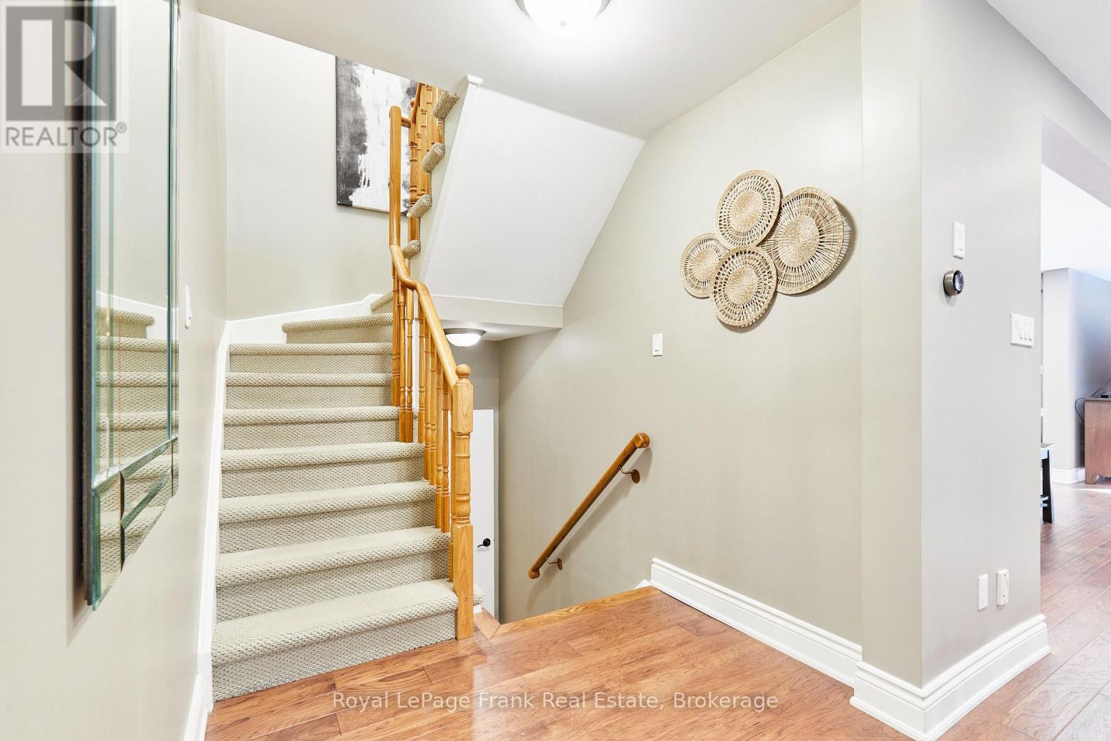 78 Beachgrove Crescent Property Photo 7