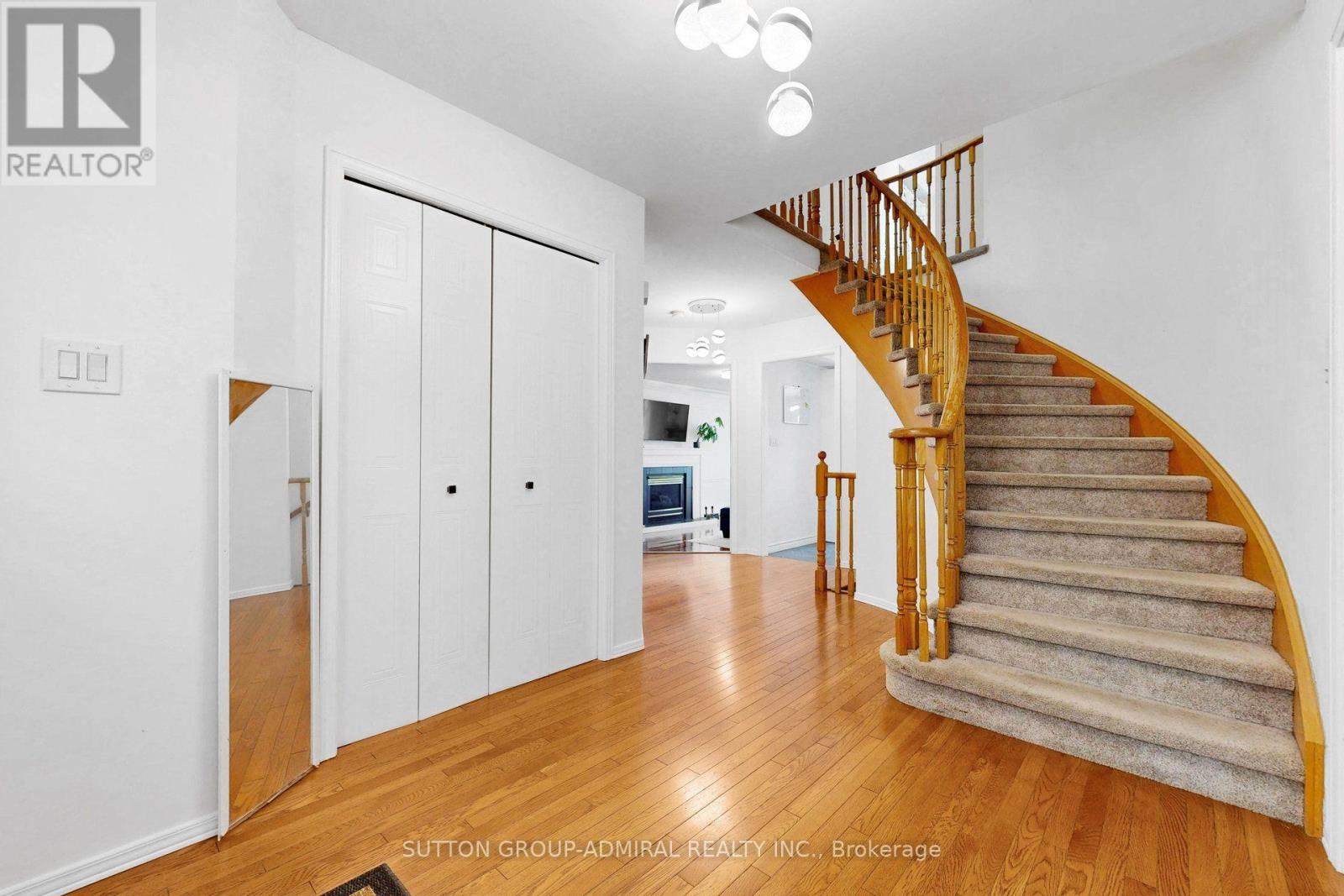 879 Peggoty Circle Property Photo 4