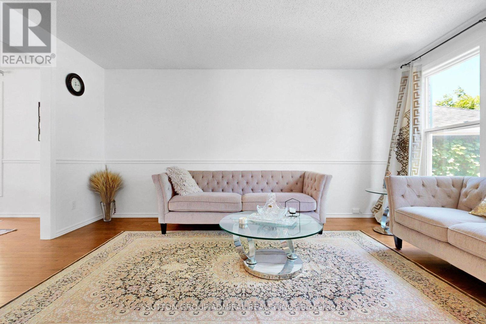 879 Peggoty Circle Property Photo 7