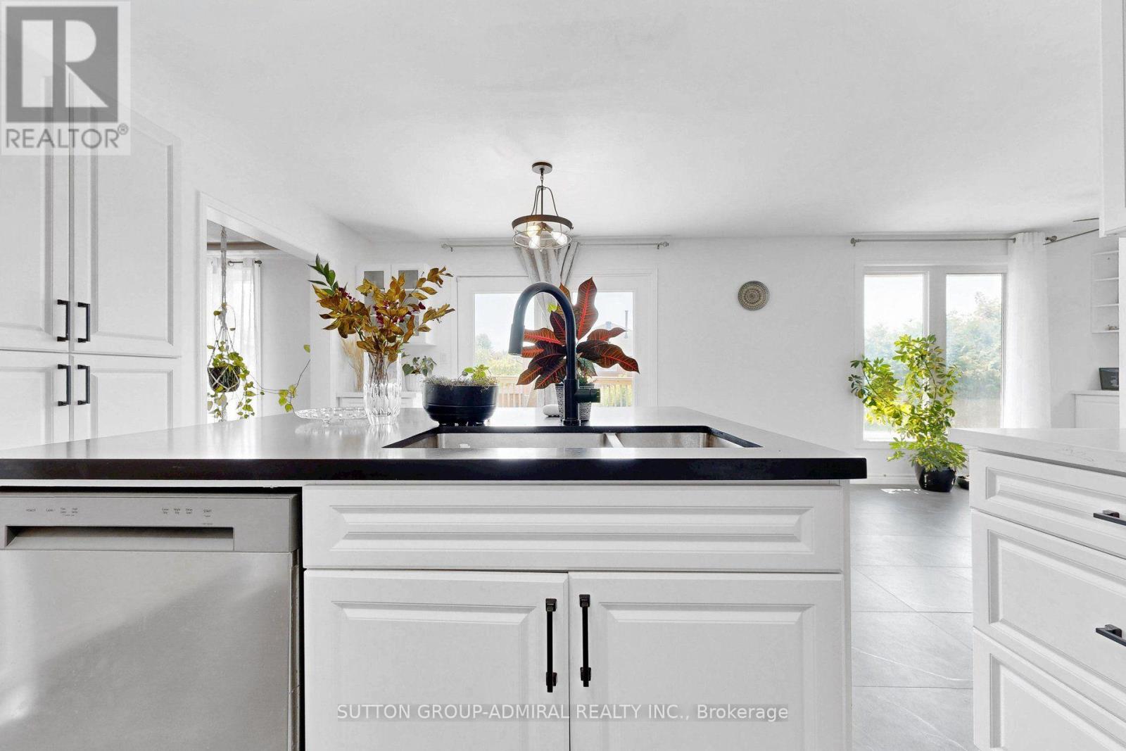 879 Peggoty Circle Property Photo 14