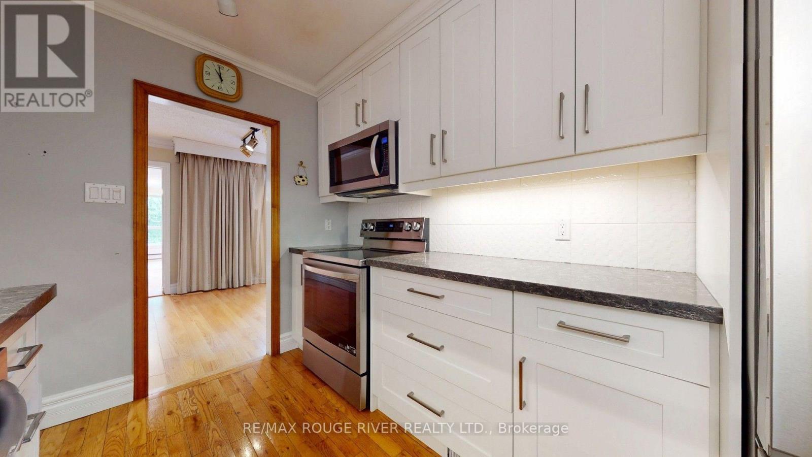 37 Acland Crescent Property Photo 7