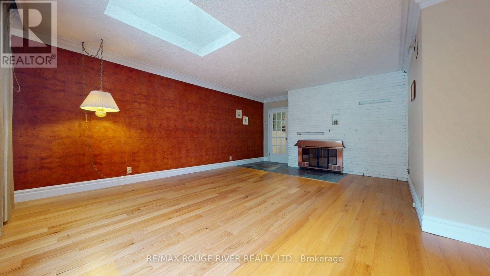 37 Acland Crescent Property Photo 13