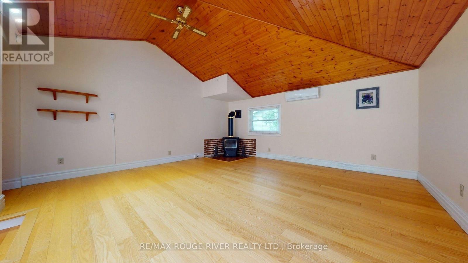 37 Acland Crescent Property Photo 19