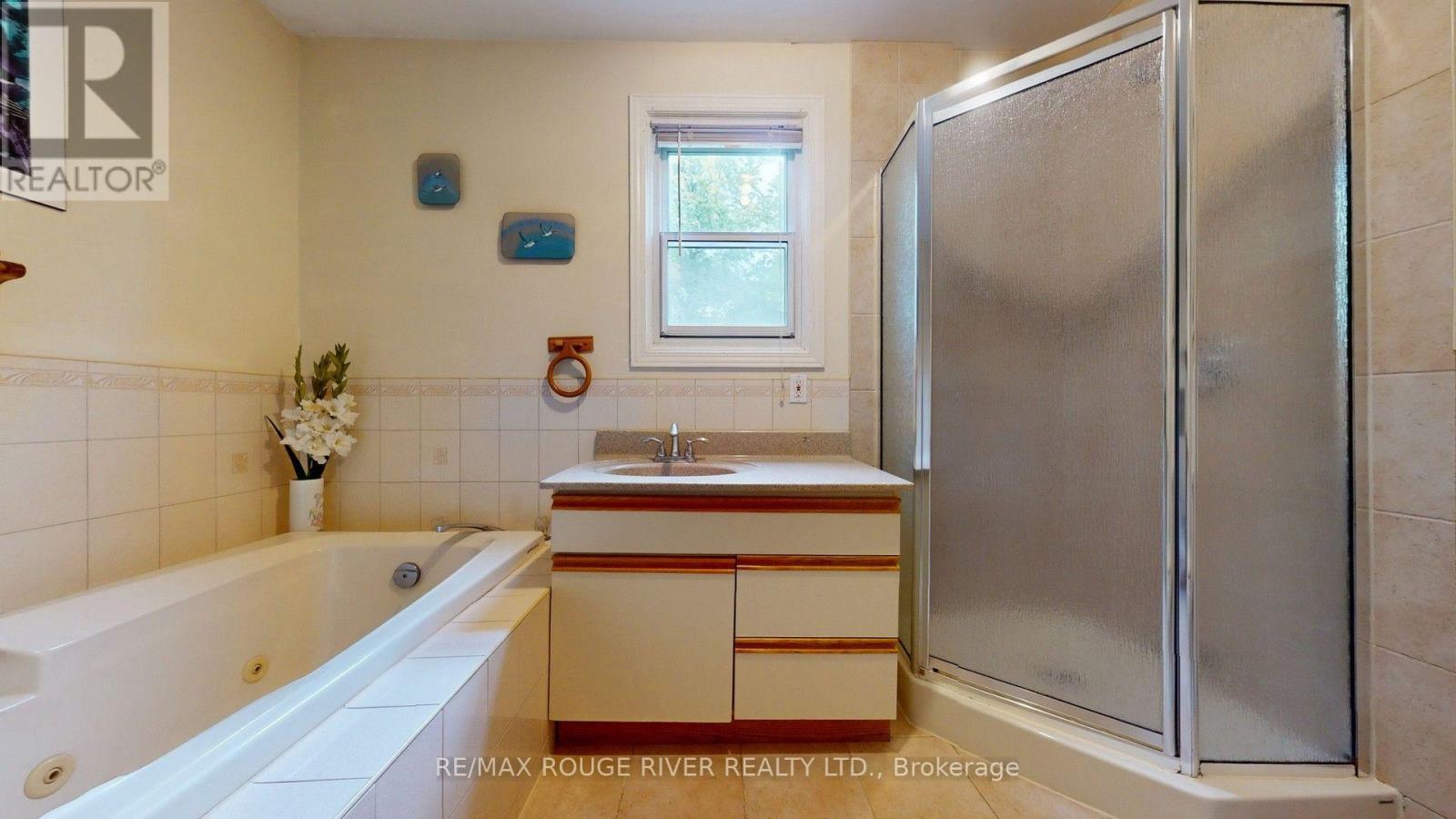 37 Acland Crescent Property Photo 32